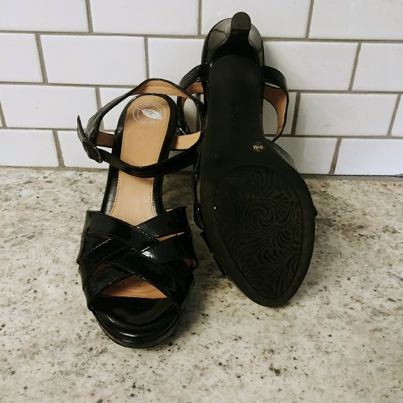 Nurture black heels - Picture 2 of 3